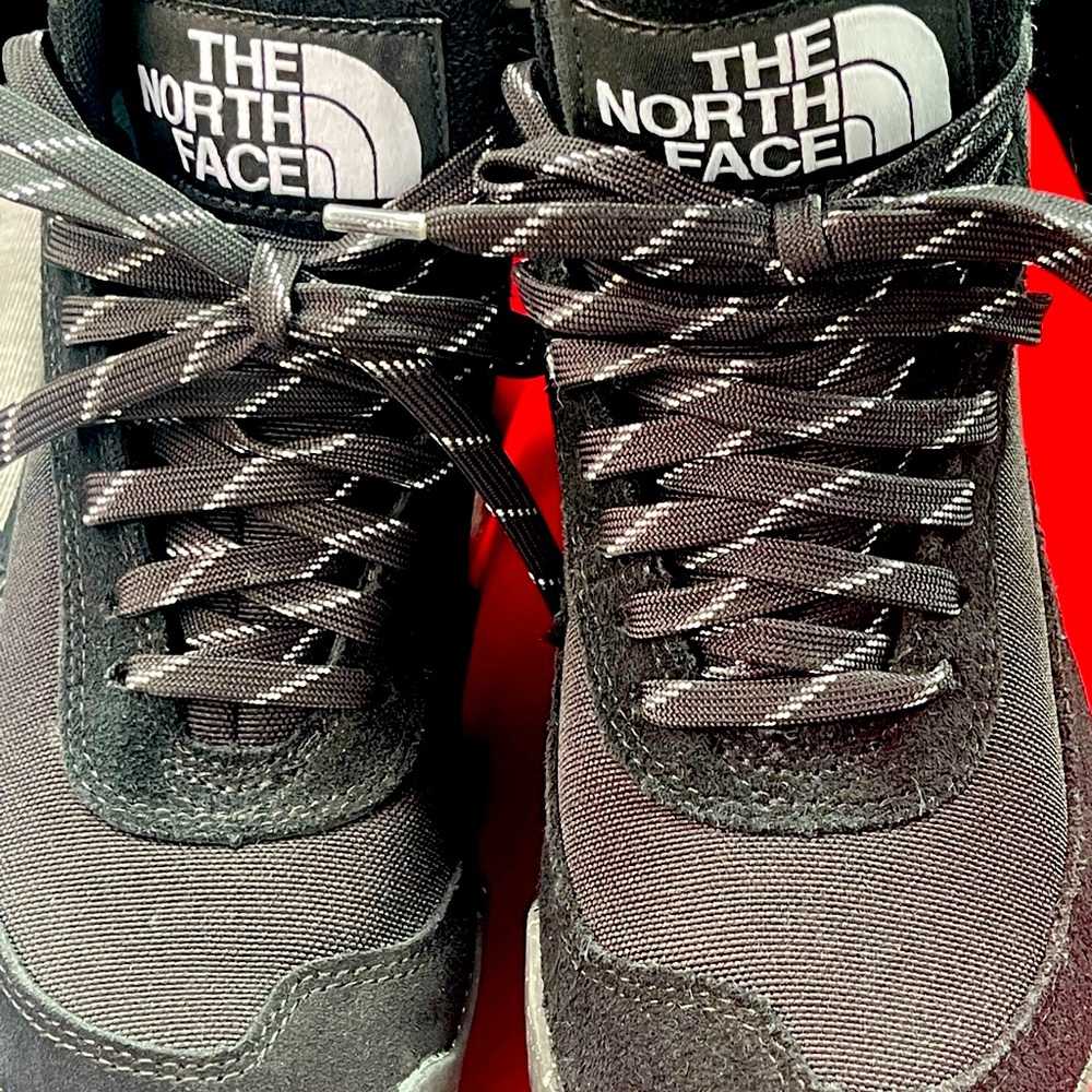 North face boots. Size 6